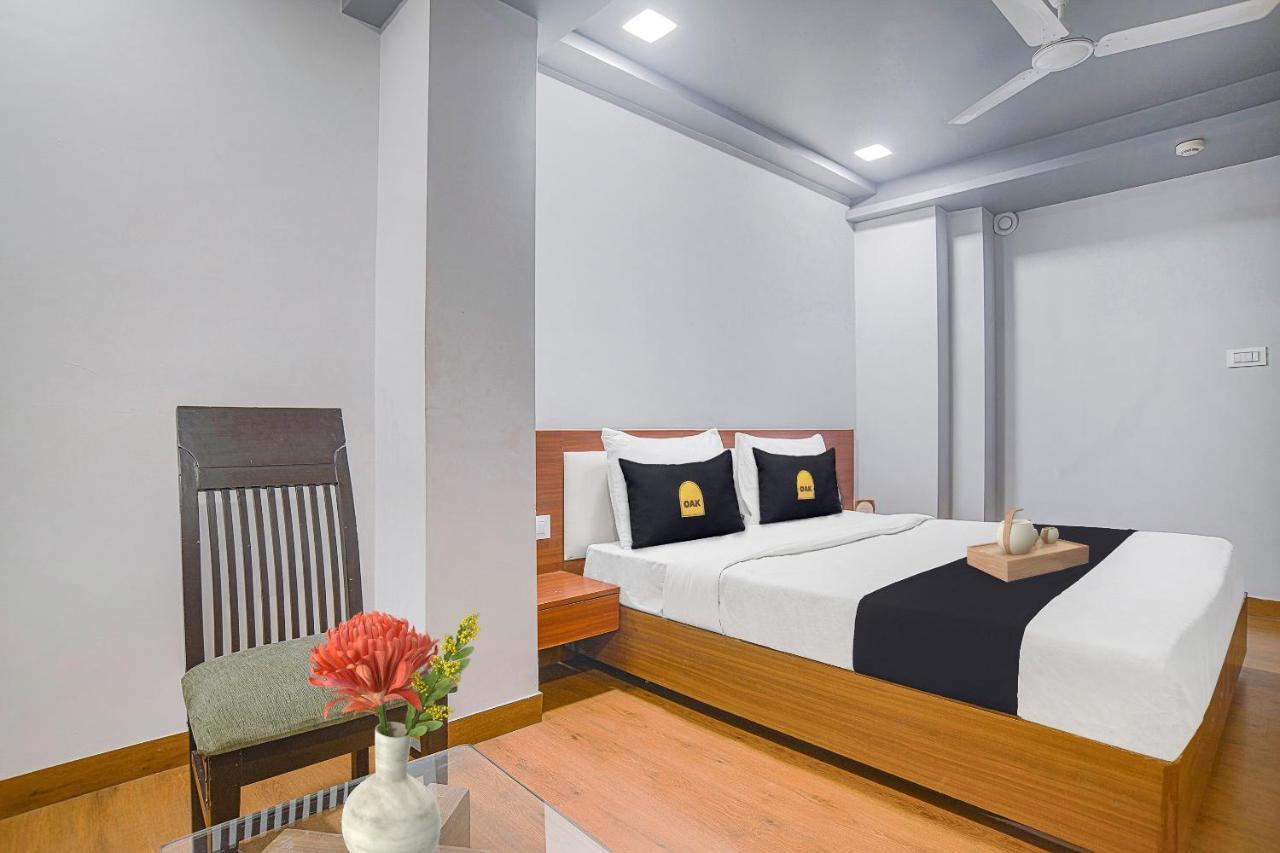 Vaccinated Staff- Townhouse Oak Hotel Silvotel Ιντόρ Εξωτερικό φωτογραφία