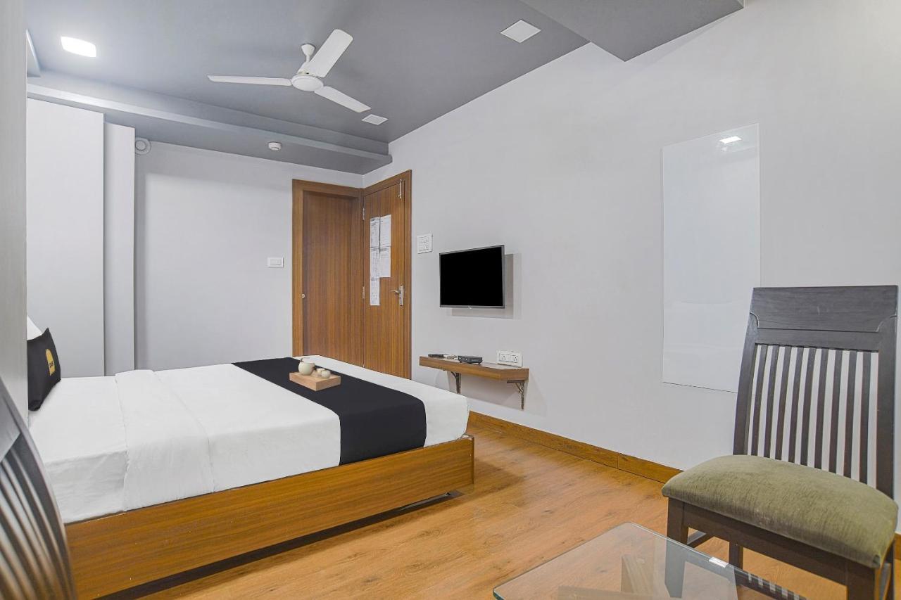 Vaccinated Staff- Townhouse Oak Hotel Silvotel Ιντόρ Εξωτερικό φωτογραφία